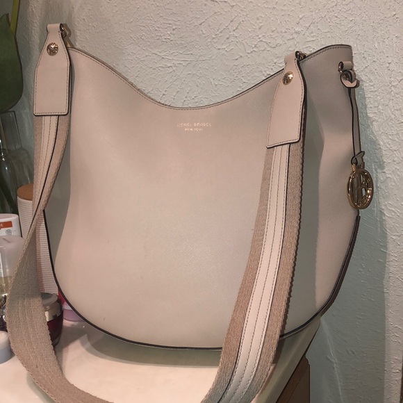 henri bendel Handbags - Henri Bendel West 57th Crossbody Hobo